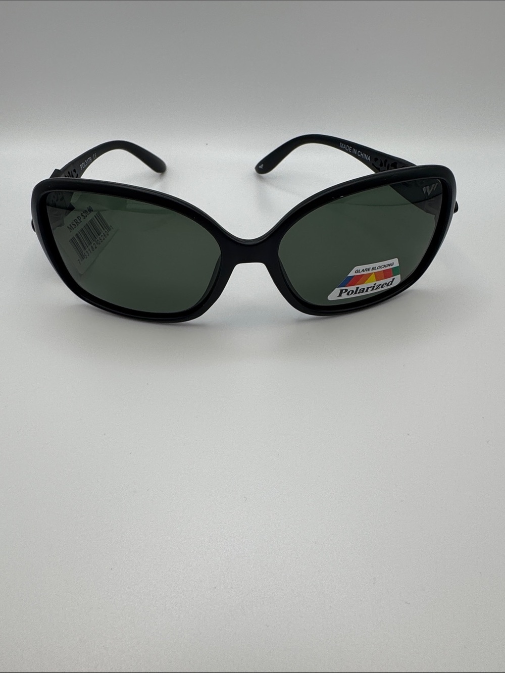 Women's Polarized Black Sunglasses - Picture 5 of 5